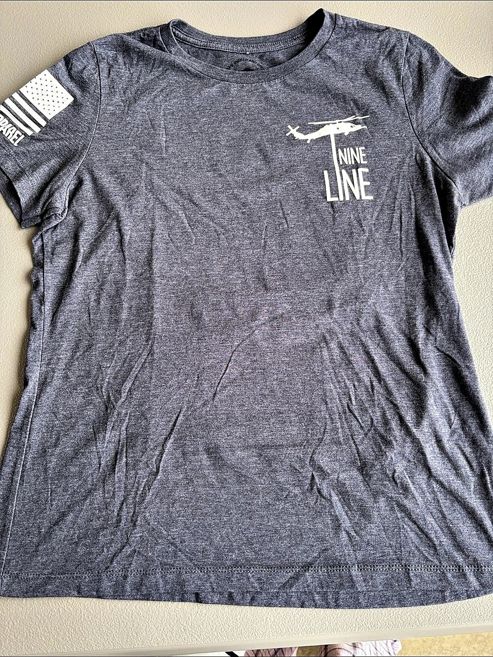 Women’s Nine Line Flag Graphic Short Sleeve Tee Size Medium